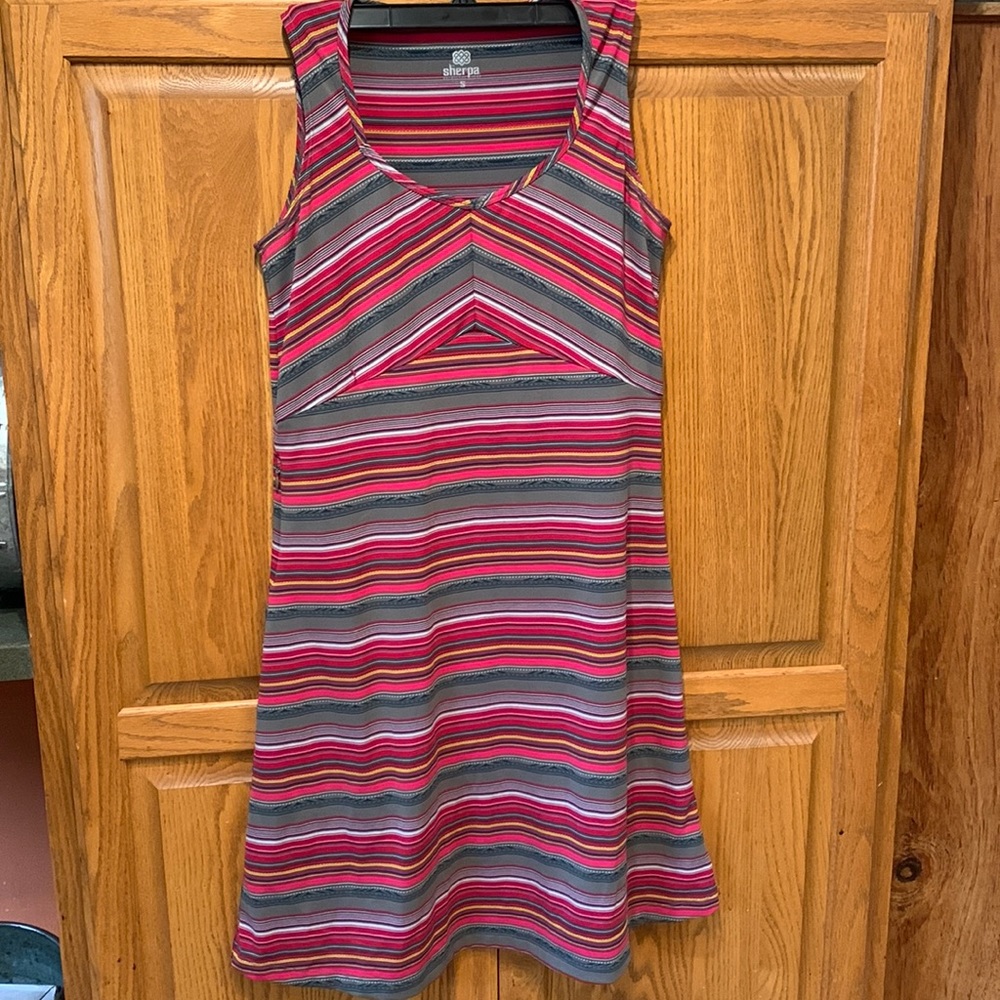 Sherpa Adventure Gear pink and gray striped stretchy dress